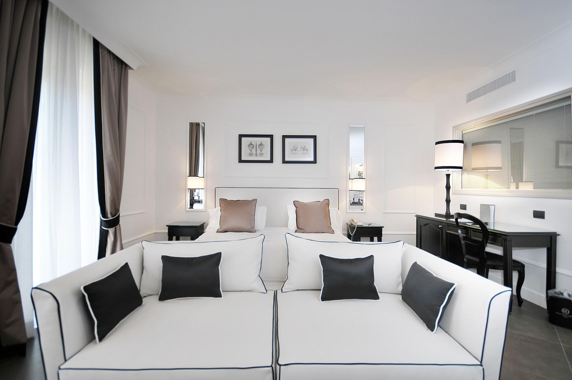 Grand Hotel Oriente Napoli Bagian luar foto