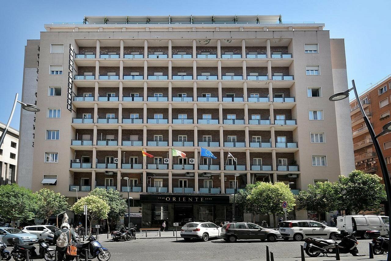 Grand Hotel Oriente Napoli Bagian luar foto
